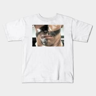 arnie commando face mask Kids T-Shirt